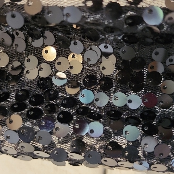 Black sequin sheer scarf - Picture 2 of 3